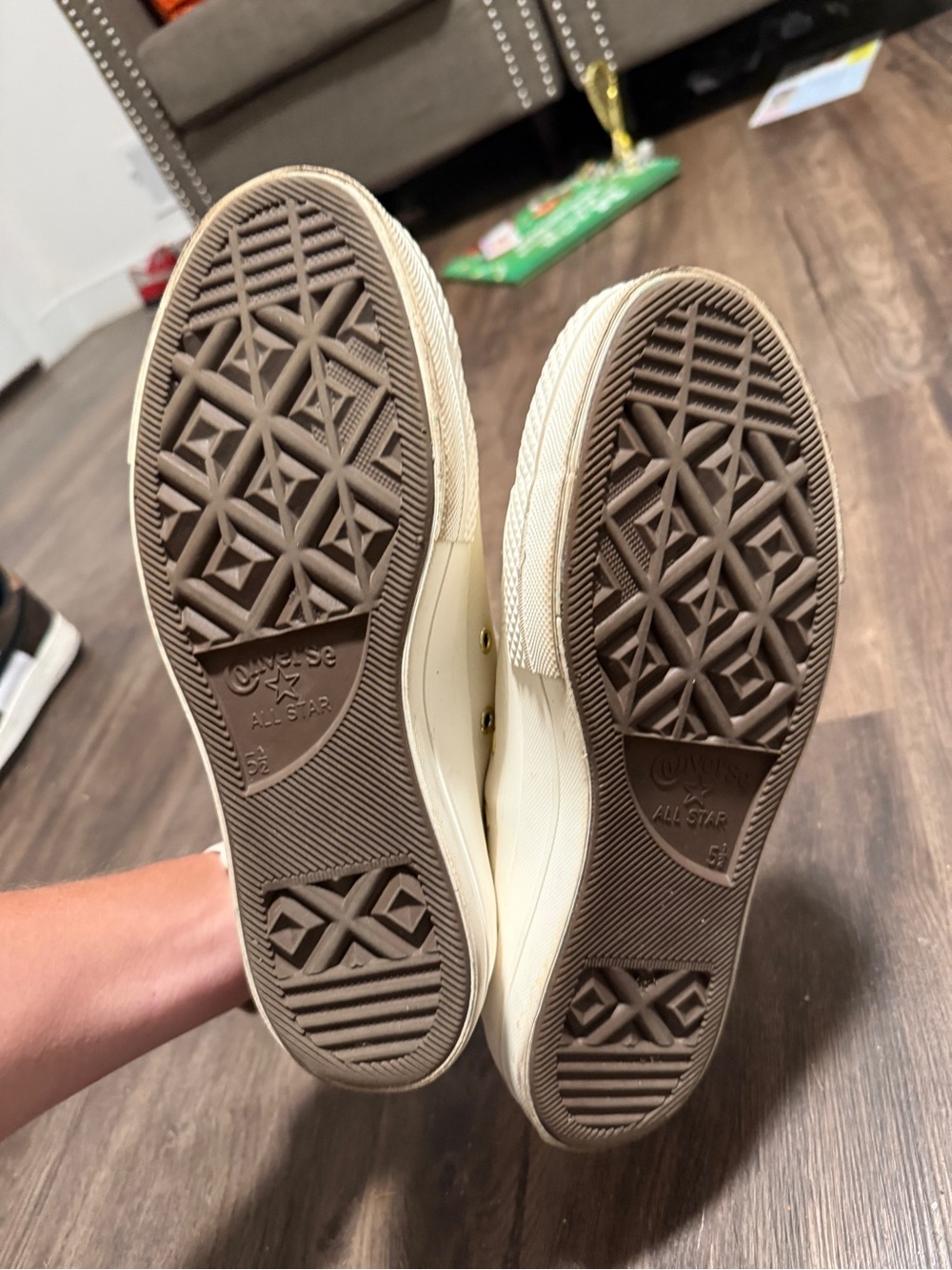 Converse Low Top Sneakers - Cream & Brown Sole